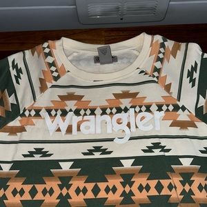 Wrangler Crew Neck!